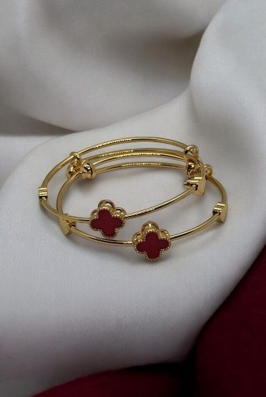 Gold Clover Bangles for Women – Elegant Red Charm Bracelets